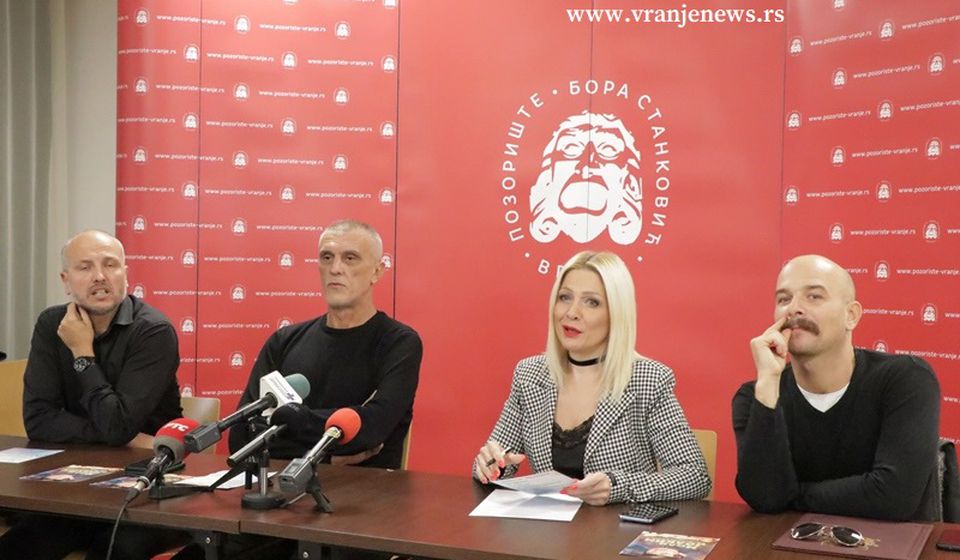 Naša najmlađa publika zaista voli pozorište: sa današnje konferencije za medije. Foto Vranje News