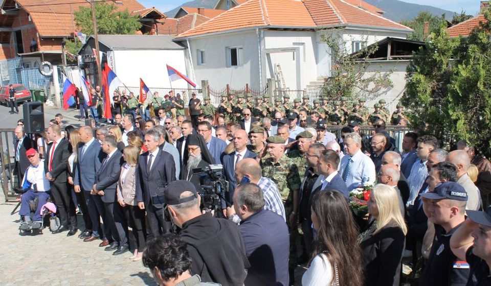 Komemoracija kraj Spomen kosturnice prošle godine. Foto vranje.org.rs