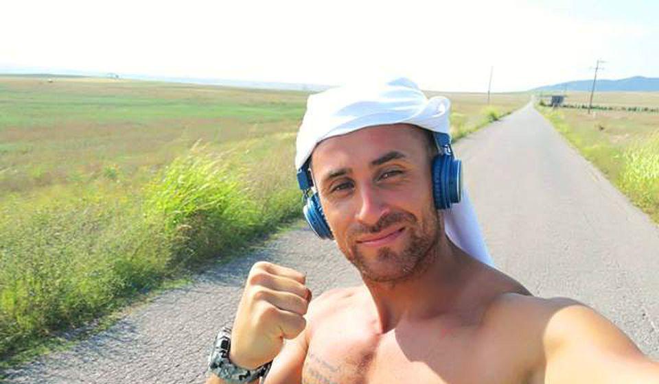 Marko Niolić pre pet godina u akciji prikupljanja pomoći za Teodoru Cvetanović. Foto lično vlasništvo M.N.