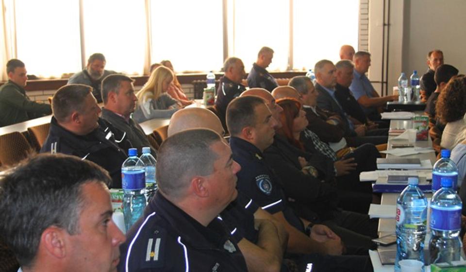 Surdulohanizacija vranjske policije. Foto VranjeNews
