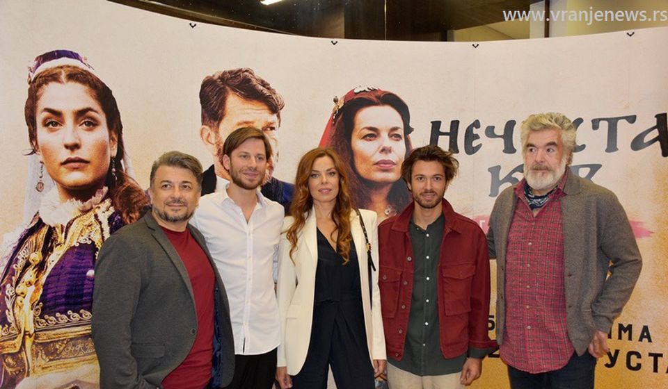 Deo filmske ekipe na premijeri filma u Vranju u leto 2021. Foto Vranje News