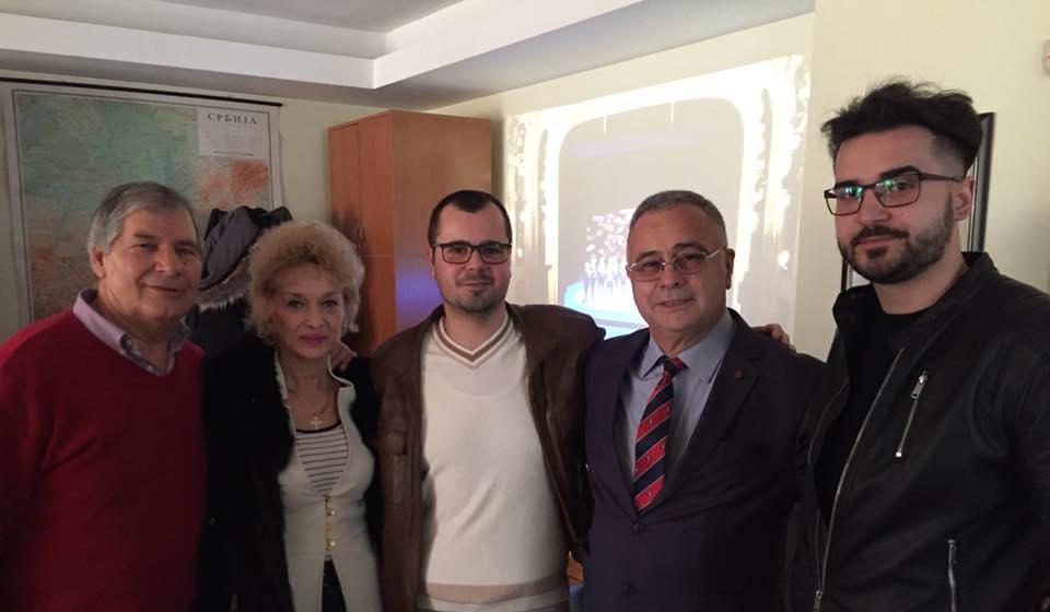 Tako blizu, a tako daleko: predstavnici BSC-a sa ljudima iz bugarskog konzulata. Foto BSC