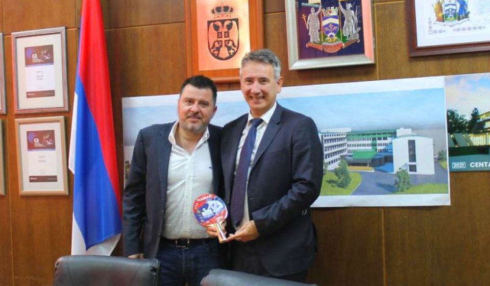 Karakašević sa gradonačelnikom Vranja. Foto vranje.rs