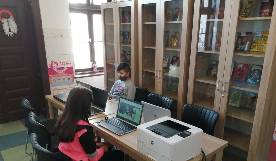 Kraj godine obeležio završetak projekta I seoske biblioteke žive u Rataju. Foto Biblioteka Bora Stanković