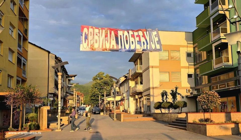 I vlast u susednoj Surdulici pobeđuje, dok Srbija gubi. Foto Vranje news