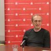Vladimir Cvejić na promociji u Pozorištu Bora Stanković. Foto Vranje news