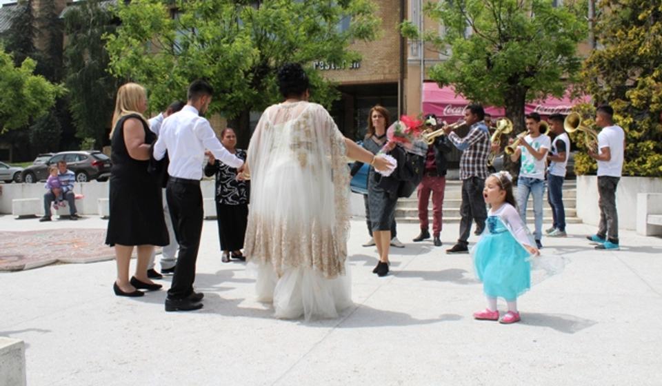 Detalj sa romskog venčanja. Foto VranjeNews