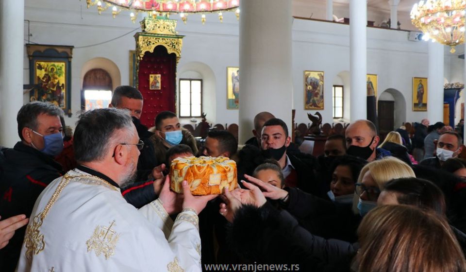 Uobičajena ceremonija u Hramu Svete trojice. Foto Vranje News