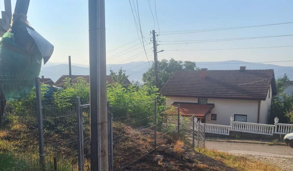 Varničenje početkom ove sedmice izazvalo i manji požar, ali je problem konačno rešen. Foto žitelji Hadži Prodanove