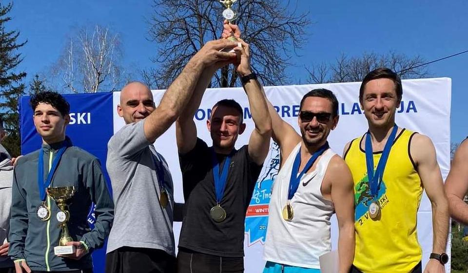 Vranjska štafeta osvojila je prvo mesto u Nišu. Foto AK Vranjski maratonci