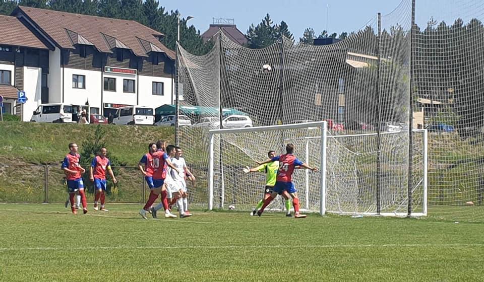 Detalj sa prethodne utakmice protiv banjalučkog Borca u kojoj je Radnik slavio sa 2:0. Foto FK Radnik