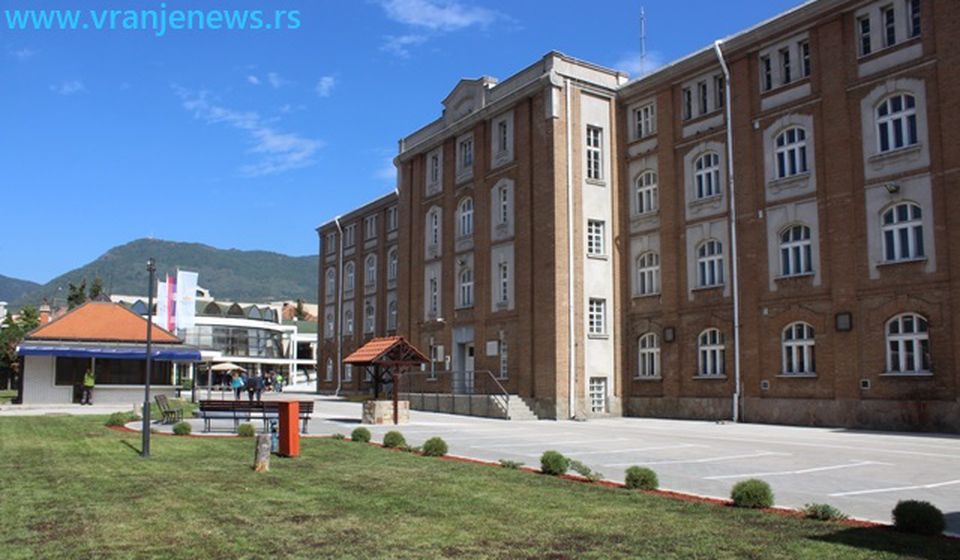 Zgrada nekadašnjeg Monopola, danas Duvanske industrije BAT u Vranju. Foto Vranje News