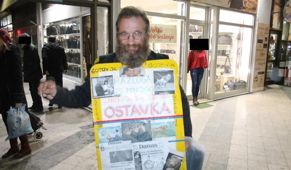 Dragan Stojanović - Žuća kolporter. Foto Vranje News