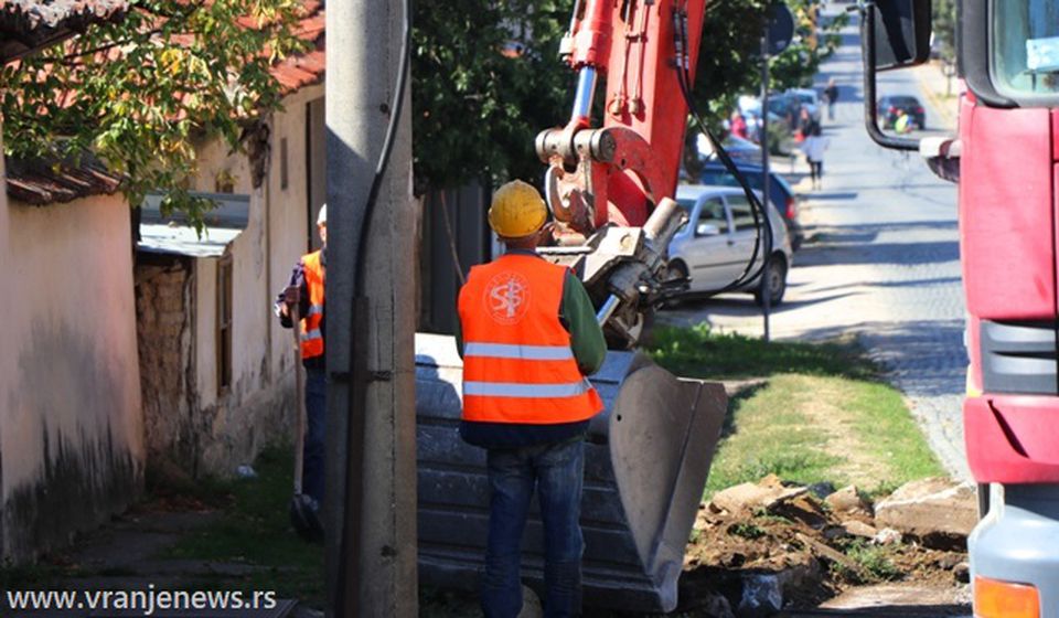 Ulica Bore Stankovića na početku rekonstrukcije. Foto Vranje News