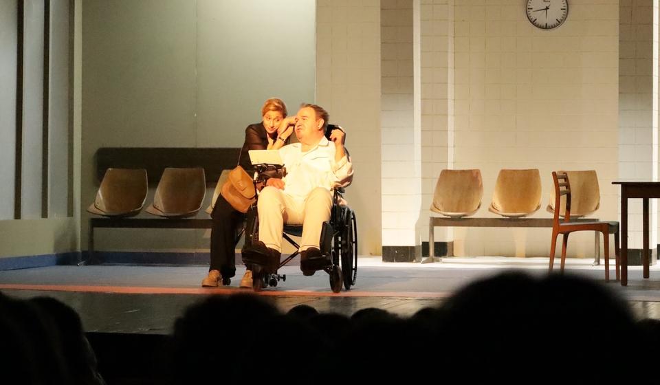 Vanja Ejdus i Bane Vidaković u predstavi 