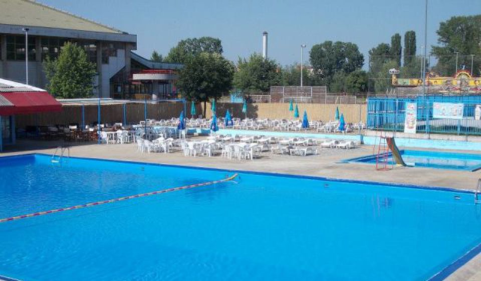 Lane je bazen renoviran sredstvima kompanije BAT i Grada Vranja. Foto JU Sportska hala