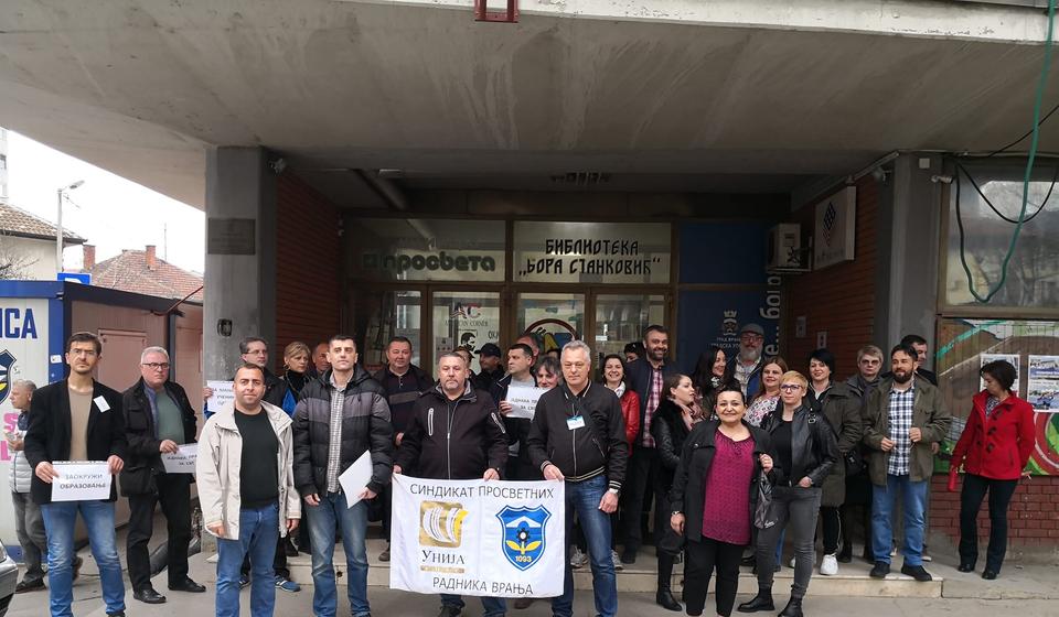 Sa jednog od ranijih protesta prosvetara u Vranju. Foto Vranje news