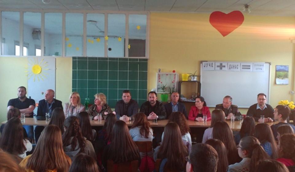 Foto OŠ Jovan Jovanović Zmaj