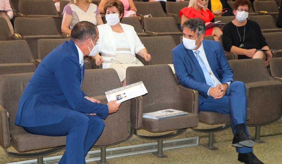 Predsednik i potpredsednik vranjskog SNS-a: Slaviša Bulatović i gradonačelnik Slobodan Milenković. Foto Vranje News