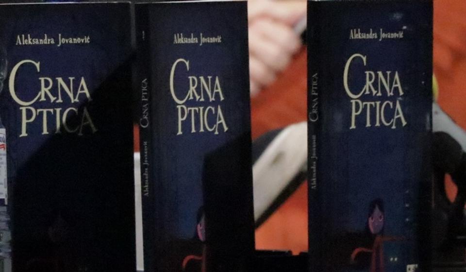 Aleksandra je veliki uspeh postigla sa romanom Crna ptica. Foto Vranje News