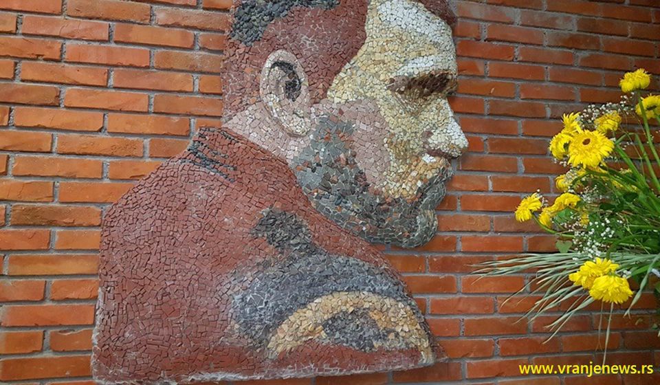 Mozaik Bore Stankovića u vranjskom Pozorištu. Foto Vranje News