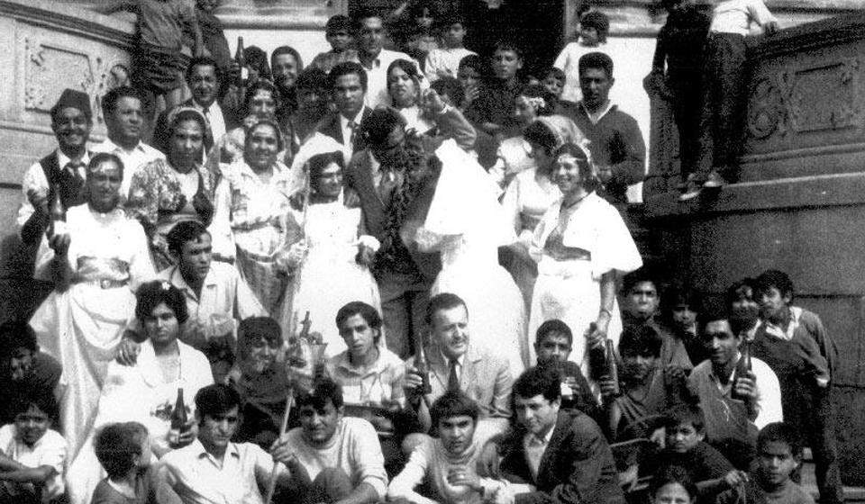 Romska svadba početkom sedamdesetih godina prošlog veka u Vranju. Foto lična arhiva Durčeta Jašarevića