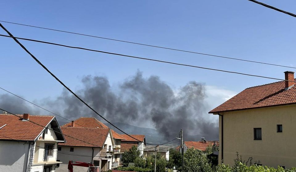 Jedan od požara u ponedeljak u Vranju. Foto Vranje News