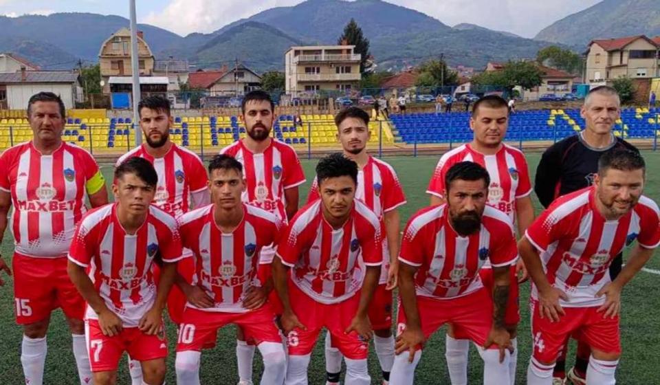 Predali se posle vođstva Torpeda: tim Radničkog uoči današnje utakmice. Foto FK Radnički