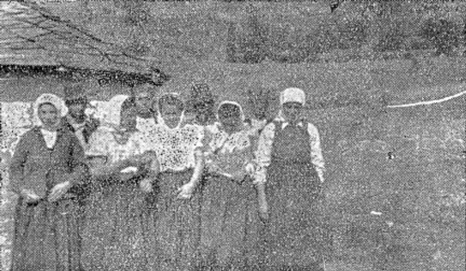 Narodna nošnja u Gornjoj Pčinji. Foto 