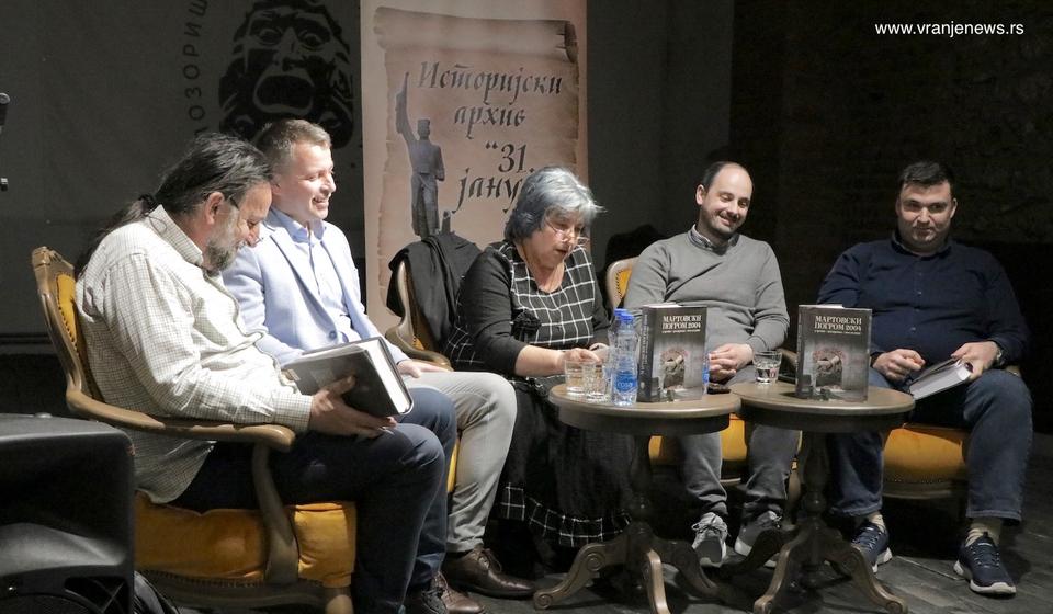 Sa današnje promocije. Foto Vranje news