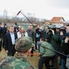 Đinđić u Ristovcu kod Vranja, nakon što je postao premijer Srbije. Foto G.M.A.