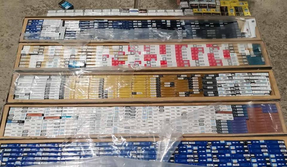 Cigarete bile skrivne u paketima laminata. Foto UC