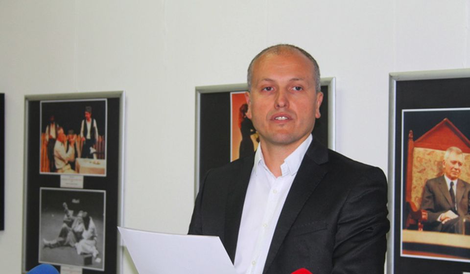 Nenad Jović na otvaranju izložbe. Foto VranjeNews
