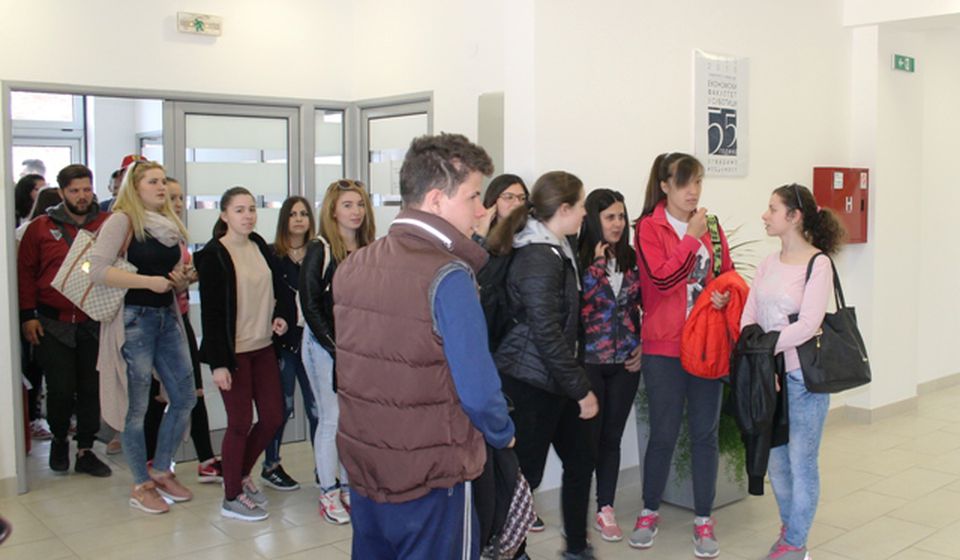 Učenici srednje stručne škole Sveti Sava. Foto VranjeNews