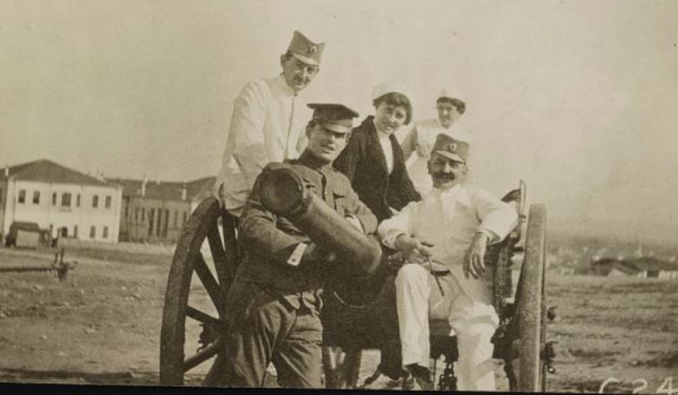 Prvu Frotingamovu misiju lekara 1914. Crveni krst Amerike 
