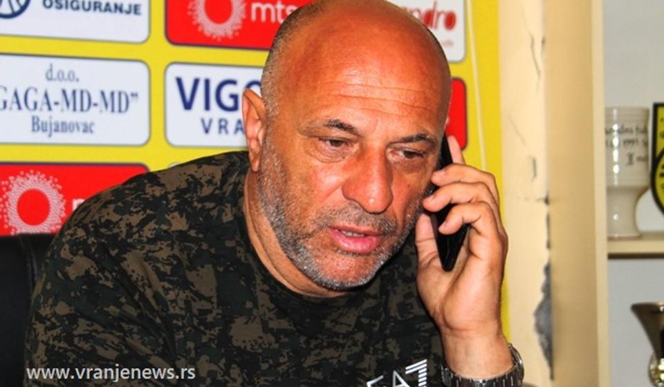 Provera rezervacije smeštaja pred utakmicu sezone za Dinamo. Foto VranjeNews