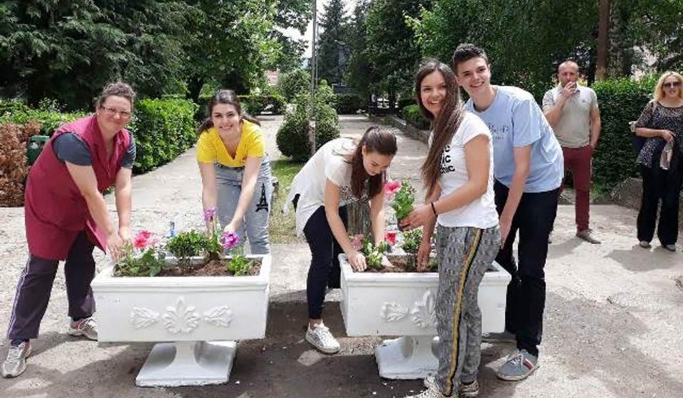 Zasad se na ekološkom planu u Vranju ponajviše ističu gimnazijalci. Foto Gimnazija Bora Stanković