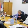 Funkcioneri vranjskog SNS-a u nedelju uveče u iščekivanju rezultata sa biračkih mesta. Foto Vranje News