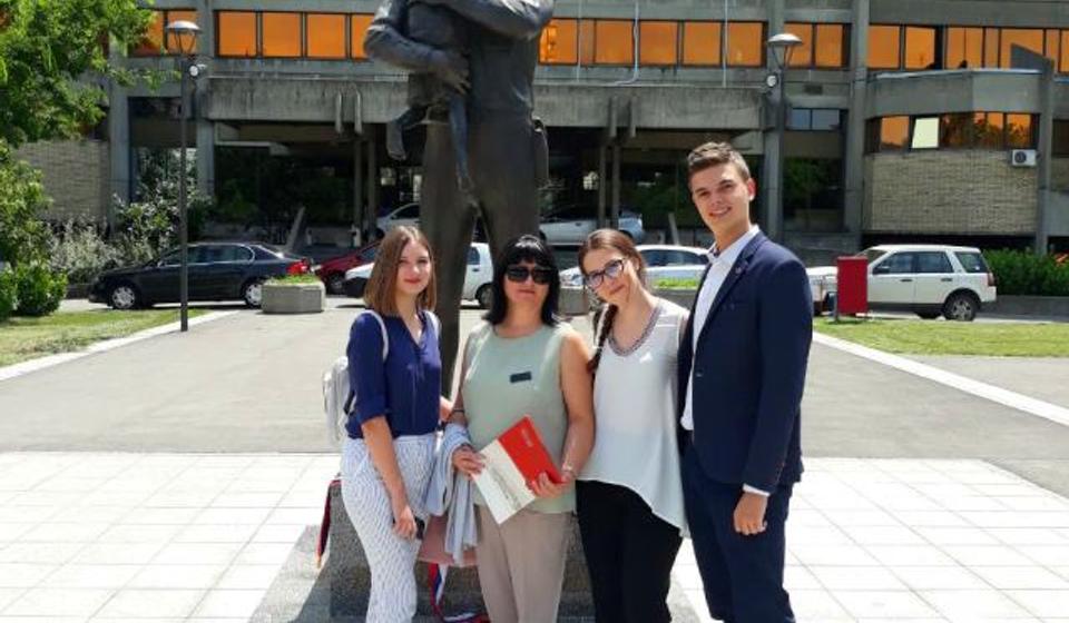 Foto Naš svet naša pravila