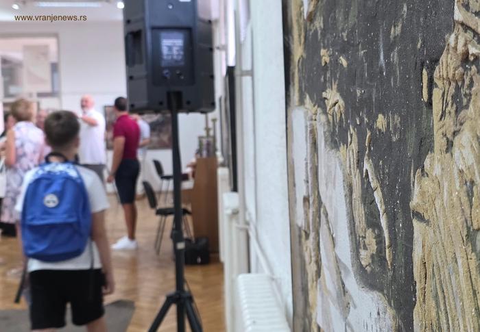 Detalj sa otvaranja izložbe. Foto Vranje news