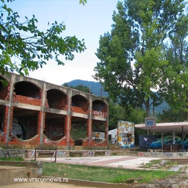 Umesto naučnog centra - ruševine. Foto Vranje news