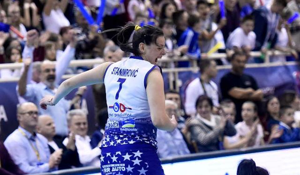 Jelena u jednoj od akcija na finalu kupa sa Zvezdom. Foto OS Srbije