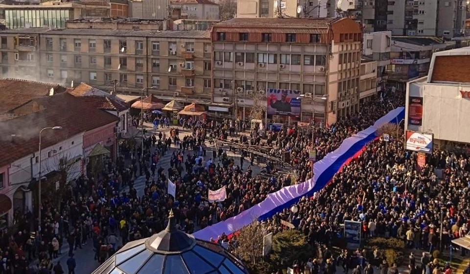 Centar grada u vreme Vučićevog mitinga u Vranju. Foto Vranje News
