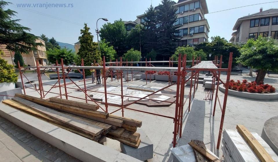 Mozaik mapa u vreme rekonstrukcije. Foto Vranje News