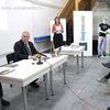 Generalni direktor Branislav Popović i Marija Ilić, marketing menadžer fabrike u Surdulici. Foto Vranje News