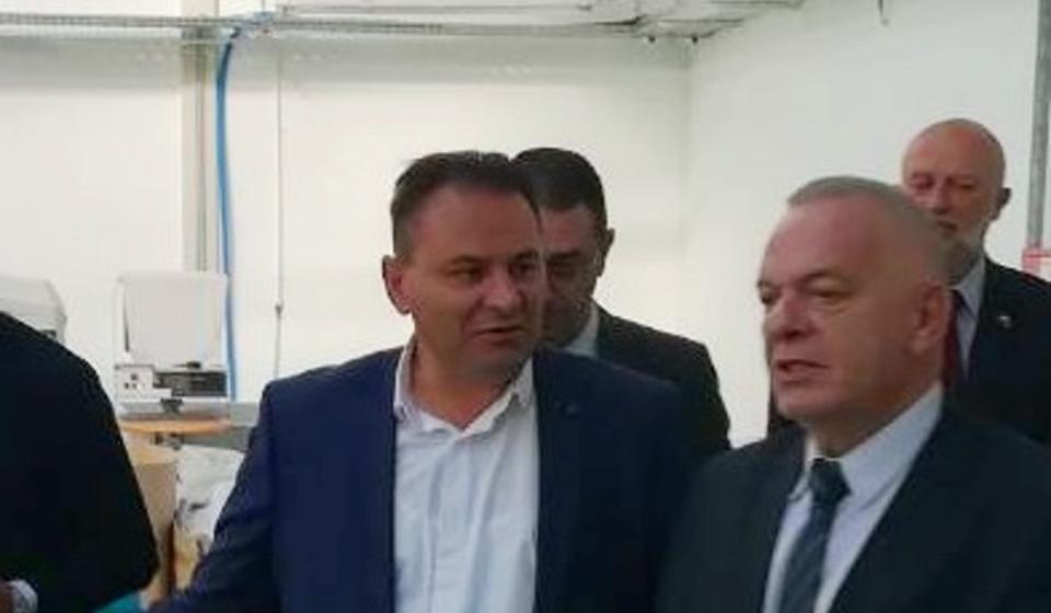 Kostov sa bugarskim ambasadorom Radkom Vlajkovim. Foto Grad Vranje