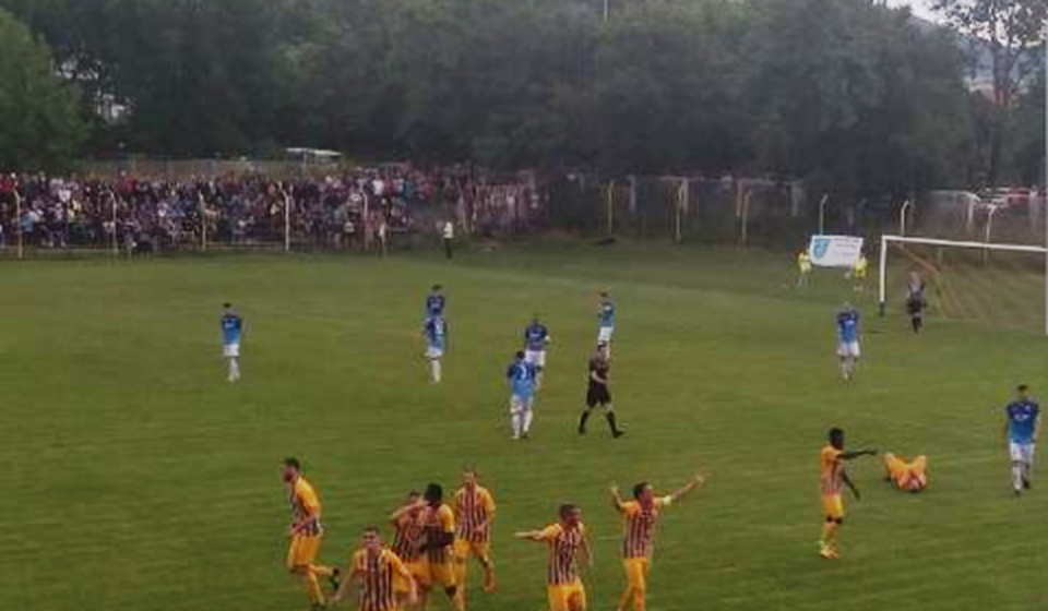 Slavlje posle izjednačujućeg gola Dinama. Foto VranjeNews