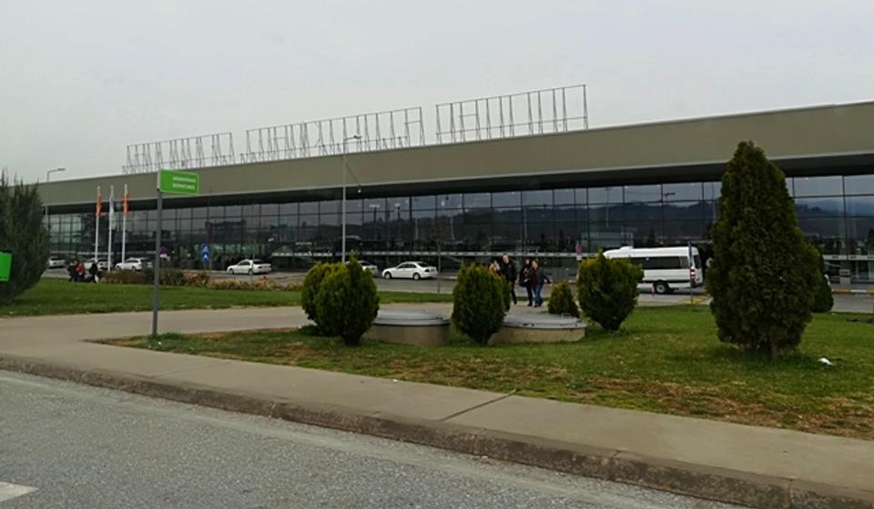 Mesto hapšenja: Skopski aerodrom. Foto VranjeNews