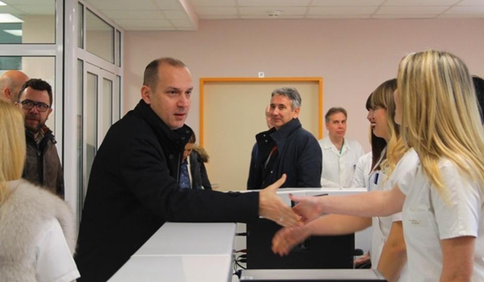 Zlatibor Lončar na otvaranju Hirurškog bloka u Vranju. Foto VranjeNews