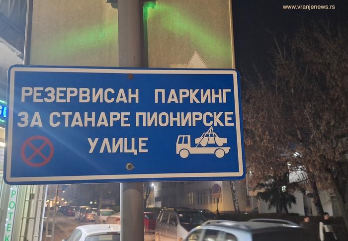 Ko je postavio znak. Foto Vranje news